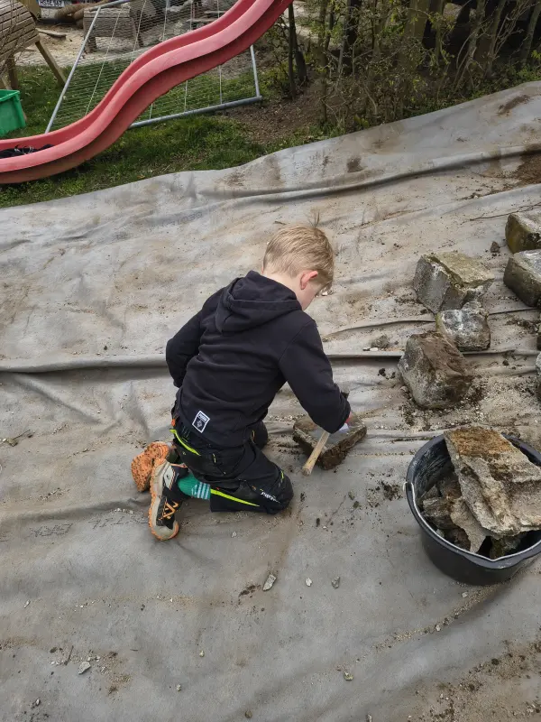 2025-Kindervilla-Brachelen-Gartenaktion- Frühjahr-01