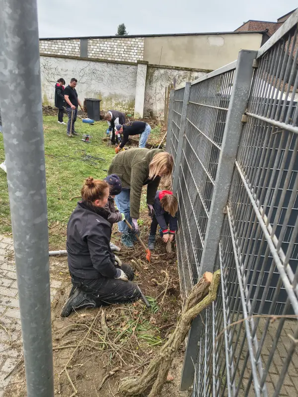 2025-Kindervilla-Brachelen-Gartenaktion- Frühjahr-06