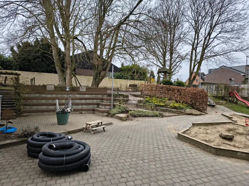 2026-Kindervilla-Brachelen-Großbaustelle-Außengelände-04